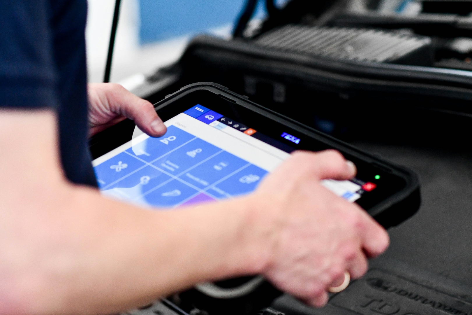 Motordiagnose mit OBD-Gerät